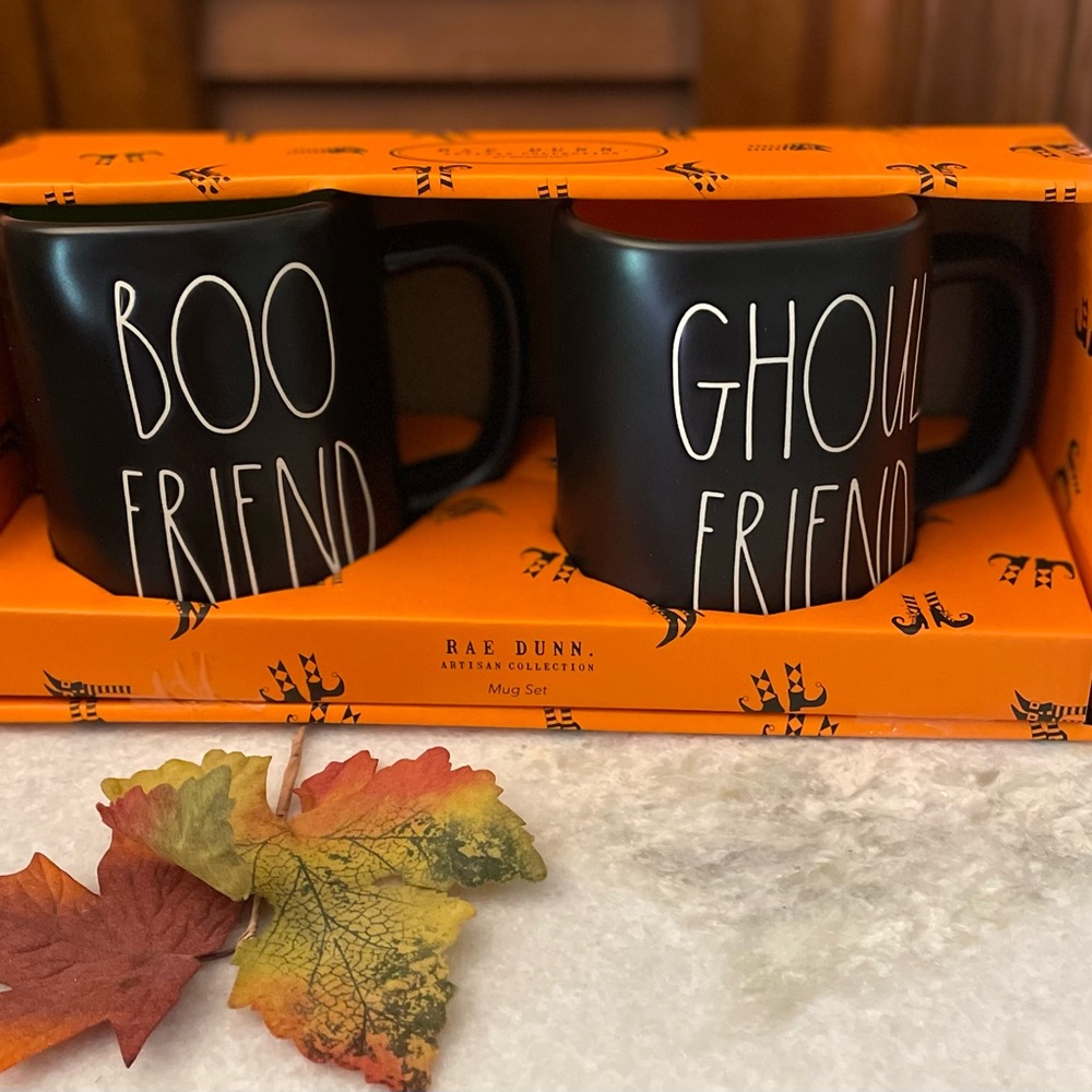 New! Rae Dunn Mug Set Halloween